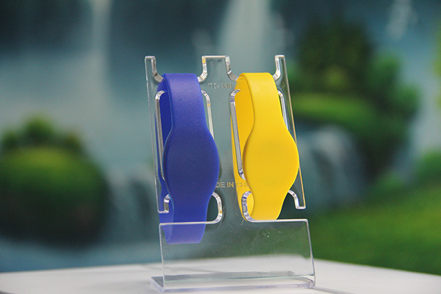 可折疊ic腕帶飯盒、伸縮ic腕帶便當(dāng)盒有哪些優(yōu)點(diǎn)