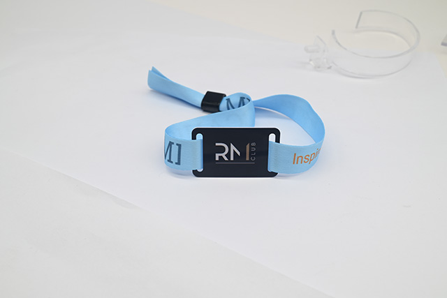 IC卡取代磁條卡 揚(yáng)城銀行卡或?qū)⒋艞l卡換成IC卡 IC卡取代磁條卡 揚(yáng)城銀行卡或?qū)⒋艞l卡換成IC卡